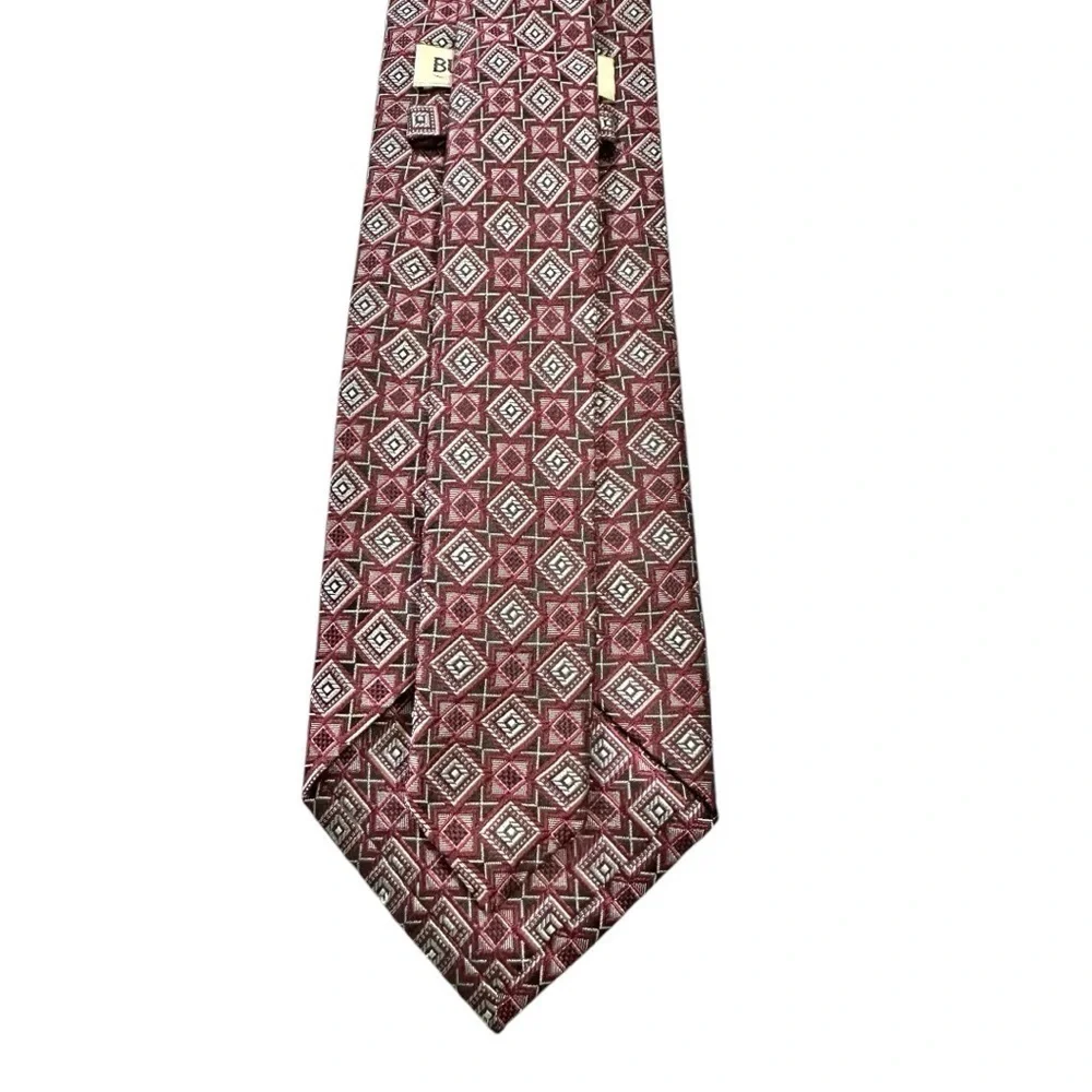 🌸Bruma Bibas- Red Geometric Print 100% Silk Tie
